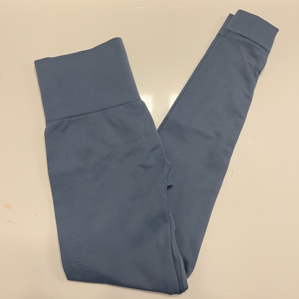 SET active pants, size small sculpflex
